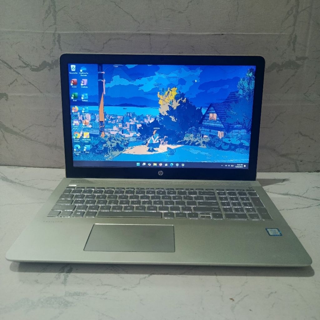 Jual Laptop Kantor Second HP Pavilion 15 | Intel i7 7500U | RAM 8 GB | SSD 256 GB | 15.6" HD