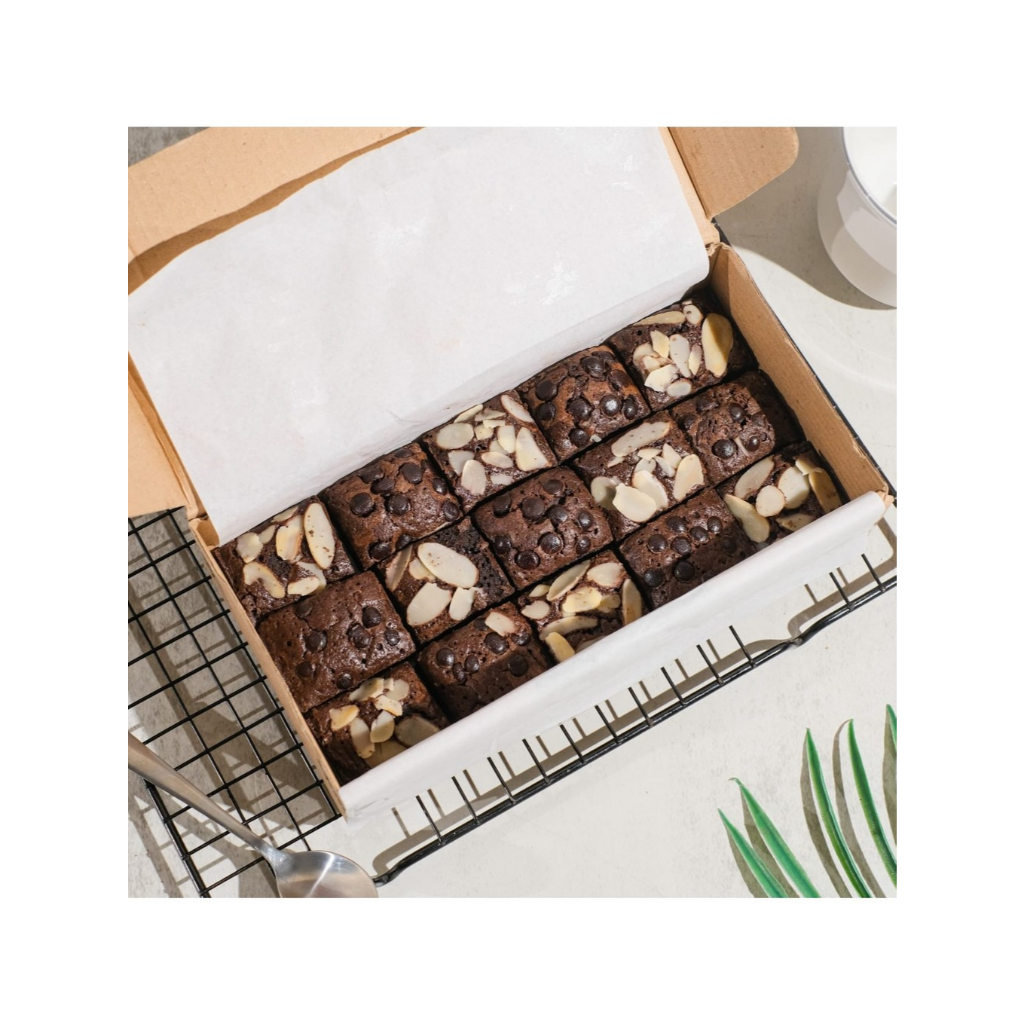 

Fudgy Brownies/Brownies Panggang uk 20x10 20x20 Nyoklat Bahan Premium Fsweet