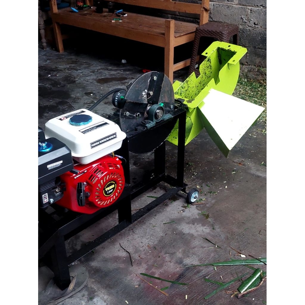 mesin pencacah rumput/mesin choper type M20