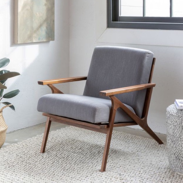 Kursi santai kayu jati berlengan bangku santai dudukan busa