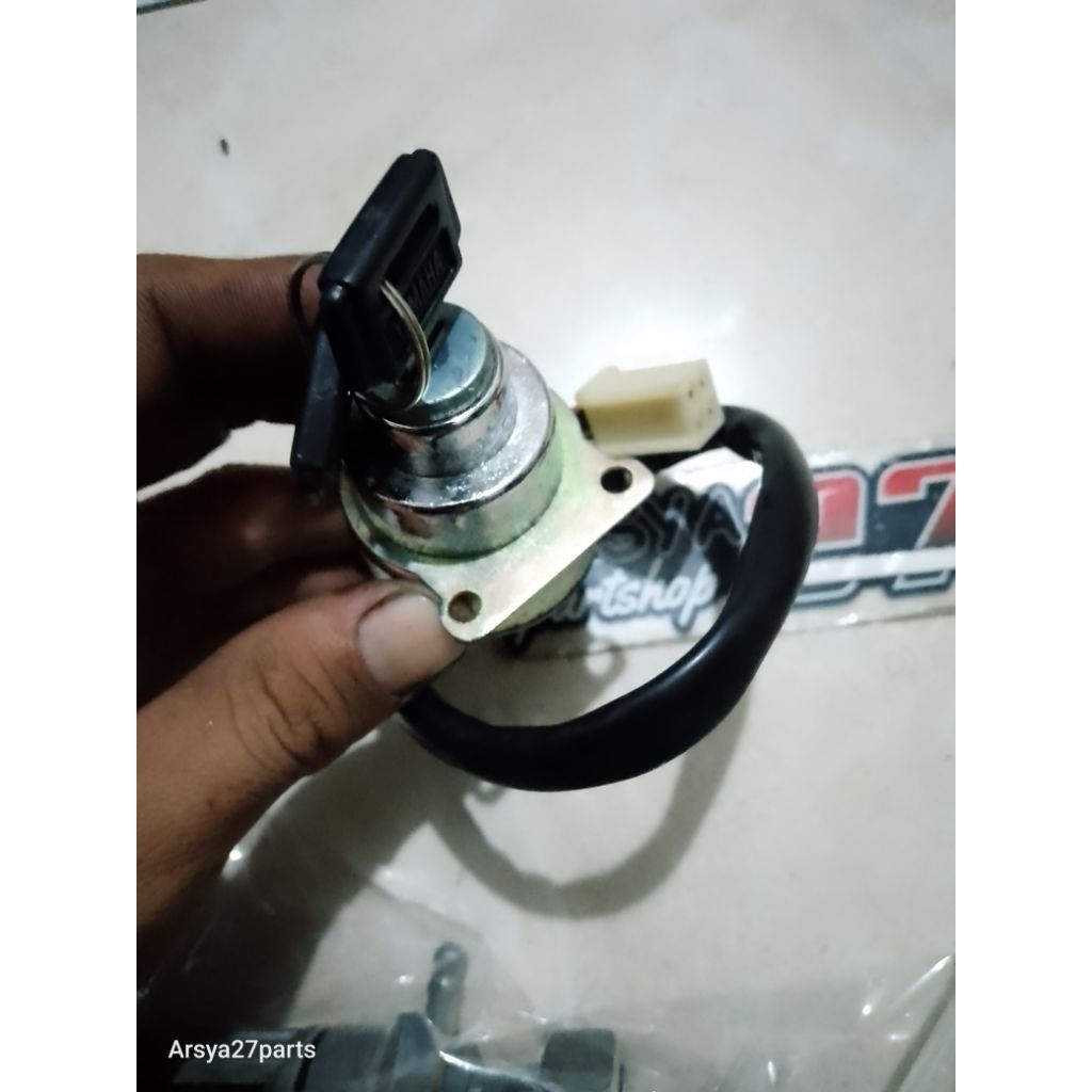 kunci kontak switch Yamaha l2s L2s non original nos