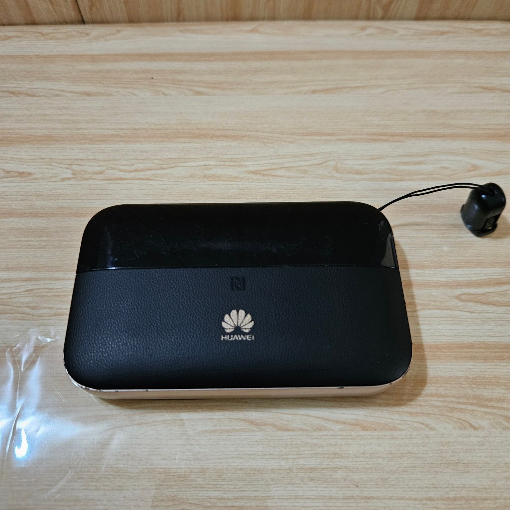 Modem Mifi Wifi Huawei E5885 E5885Ls-93a LTE Cat 6 4G+ LTE Dual Band Unlock All Operator Full Mod