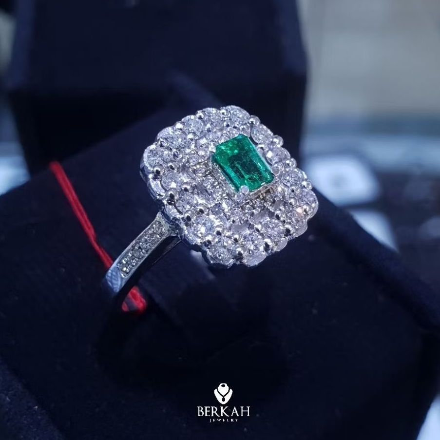 Cincin wanita zamrud columbia dan berlian asli natural diamond