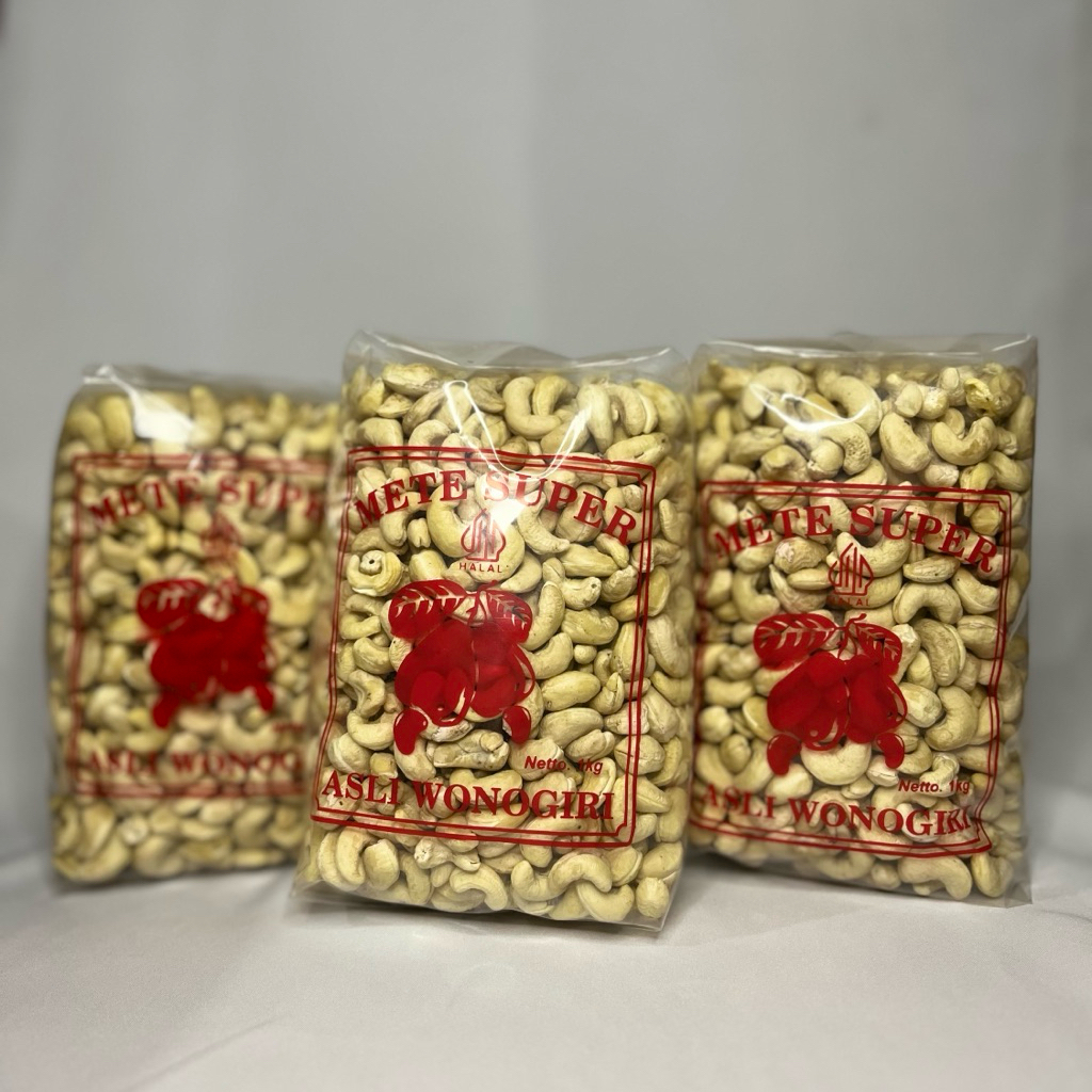 

Kacang Mete Mentah 500gr Asli Wonogiri – Mete Super Premium Gurih Renyah | Kacang Mede HALAL Tanpa Pengawet