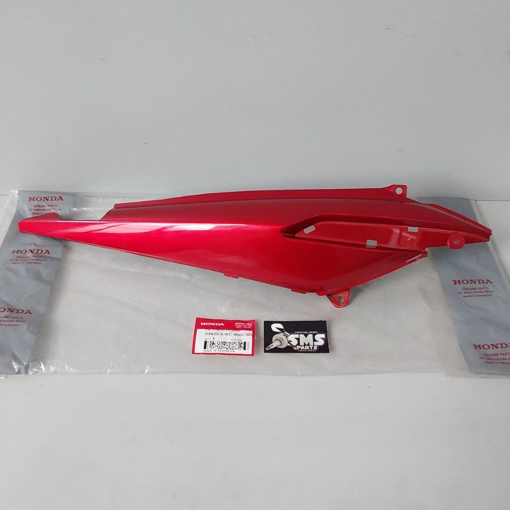 Cover Body R Cover Body Kanan Merah Maroon Honda CS1 CS 1 One Original 64430 KWC 900CSR