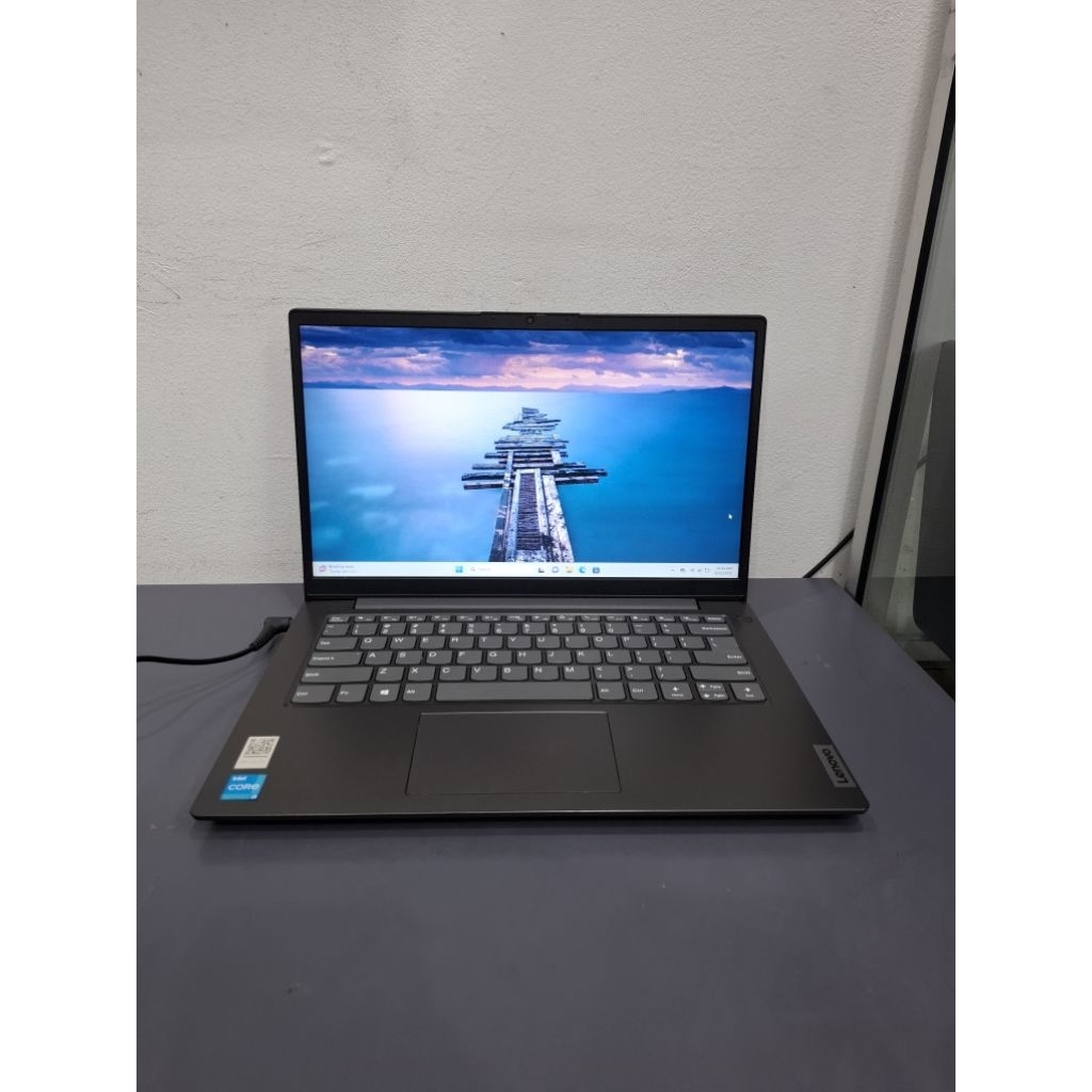 lenovo v14 intel core i3-1115G4 ram 8/256 ssd 14 inc normal semua