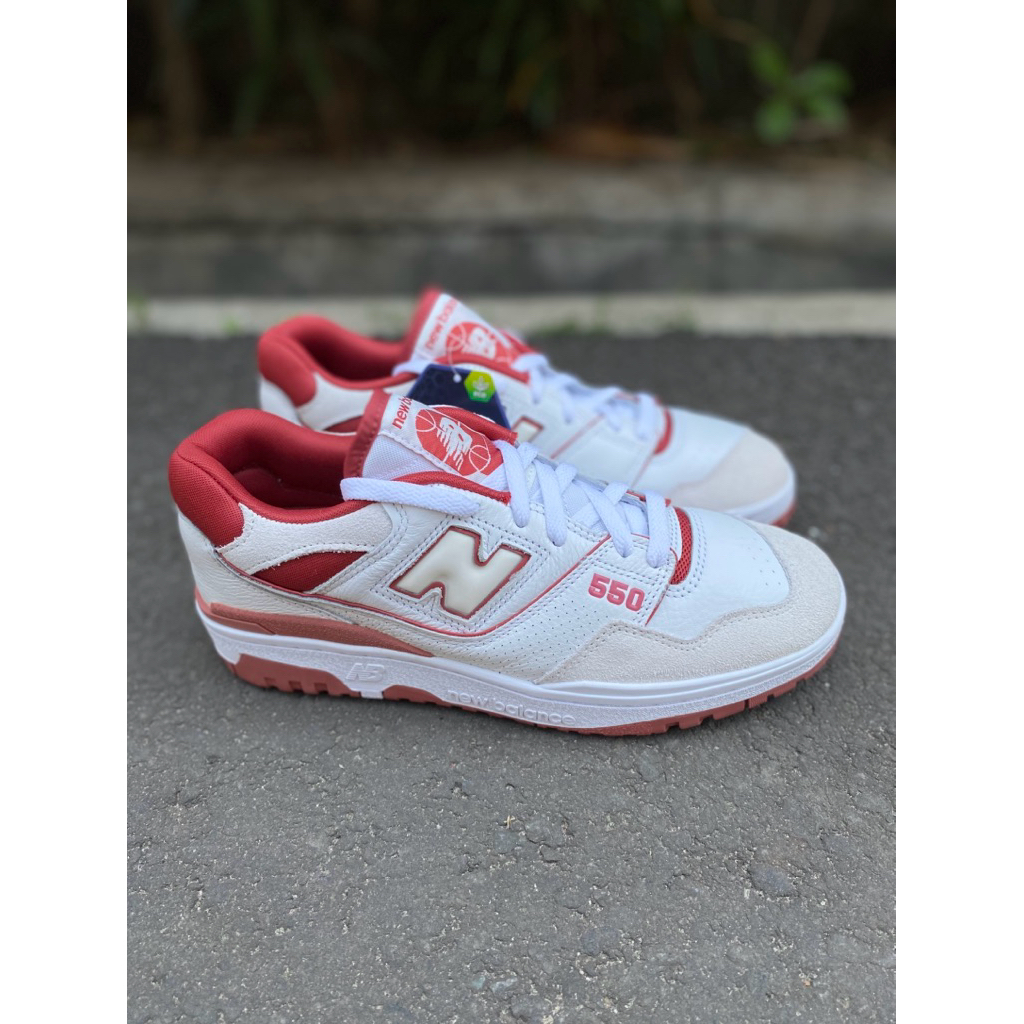 New Balance 550