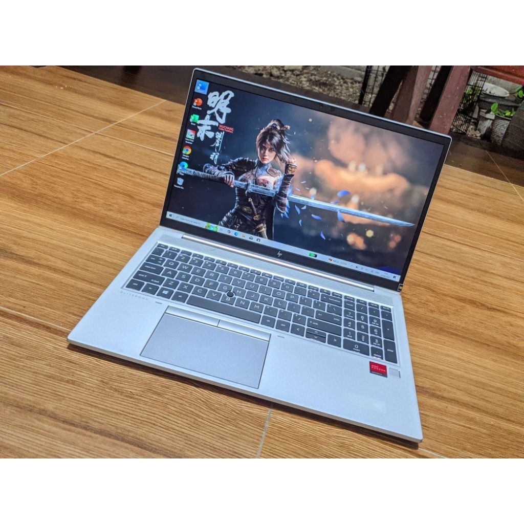 Laptop HP Ryzen 7 Touchscreen Layar sentuh