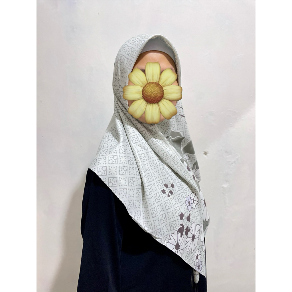 Hijab Jilbab Kerudung Segiempat Motif Zahra