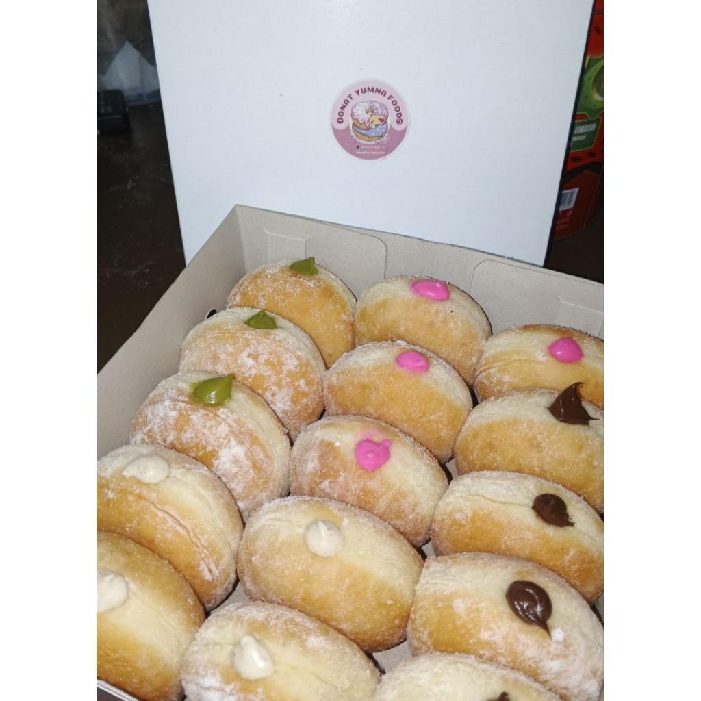 

PreOrder Bomboloni By Yumna Foods