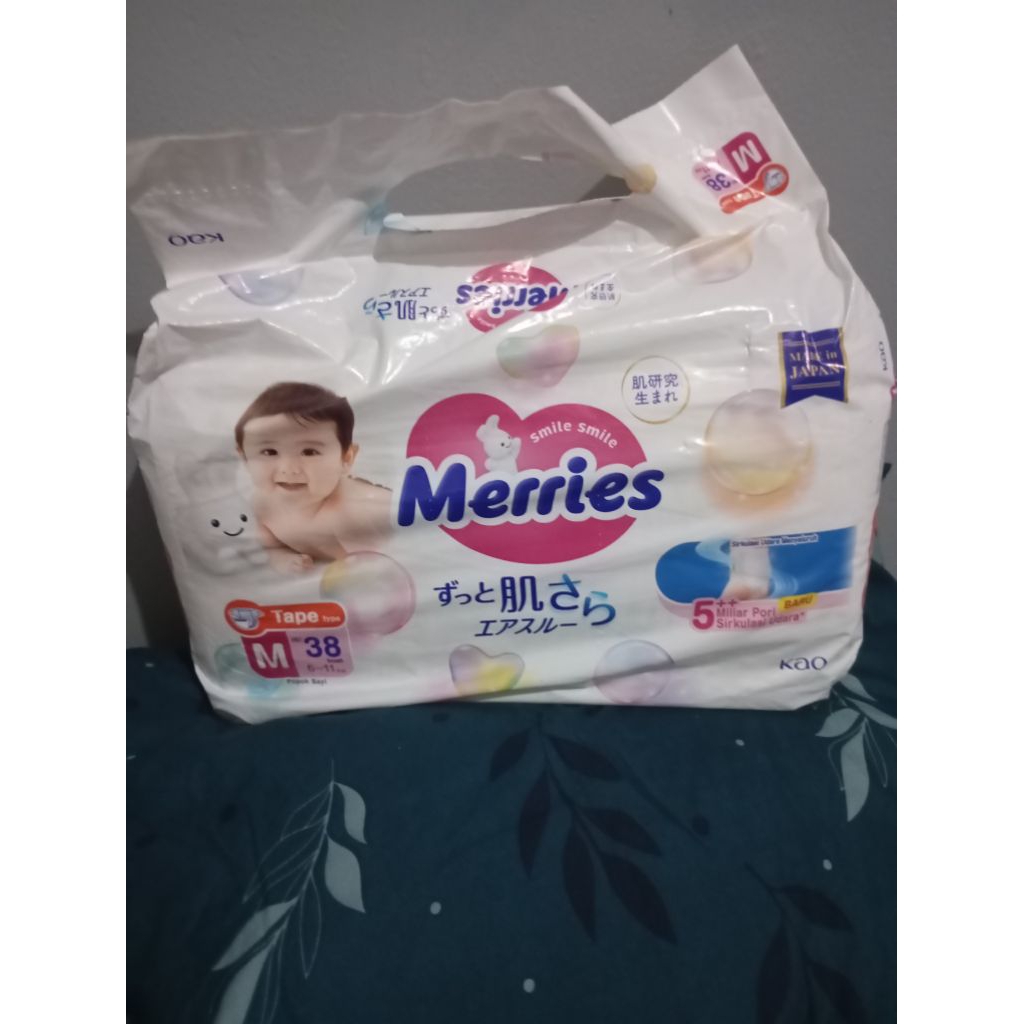popok merries size m
