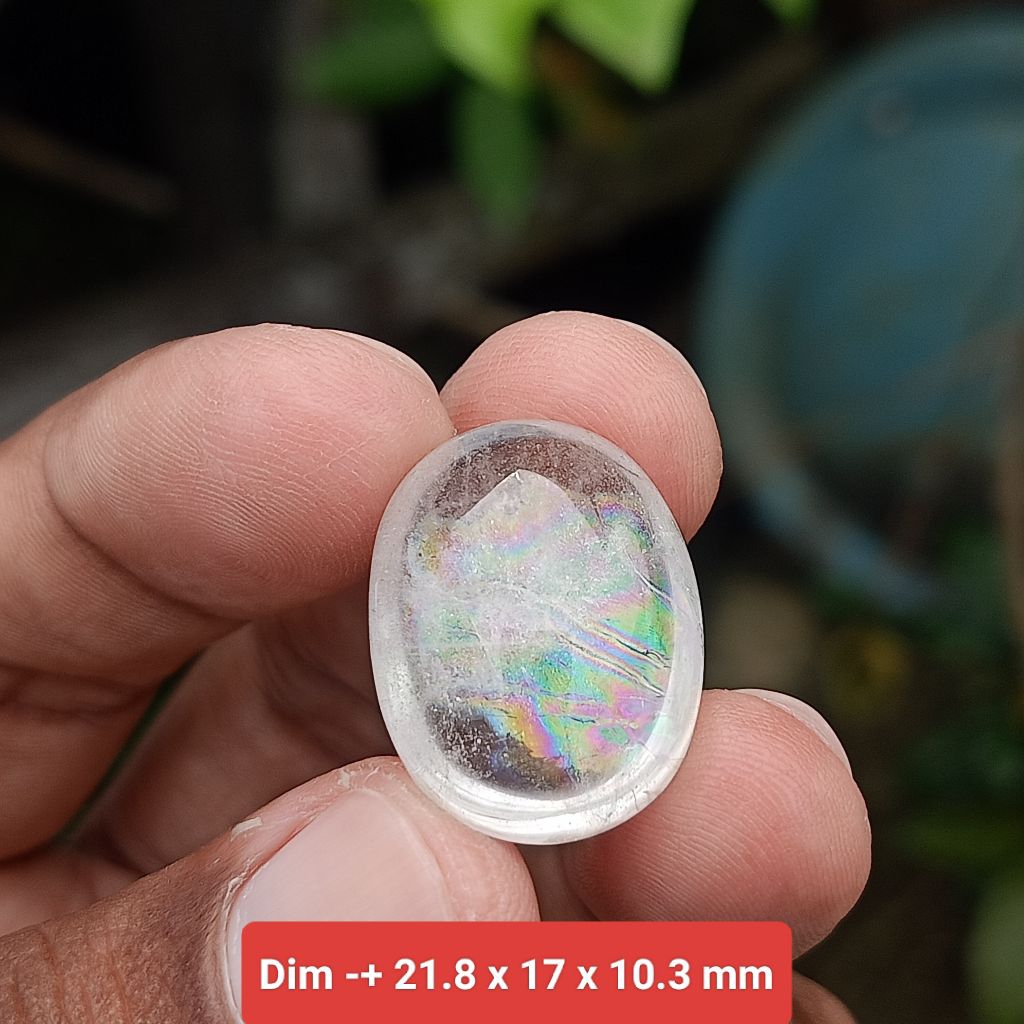 BATU KECUBUNG AIR PELANGI KALIMANTAN ( NATURAL QUARTZ )
