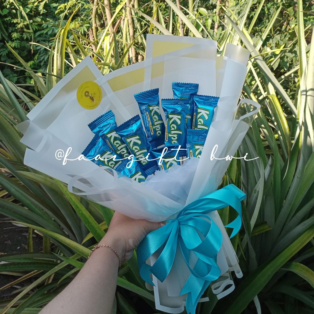 

Buket snack murah || Buket kado ulang tahun || Buket wisuda
