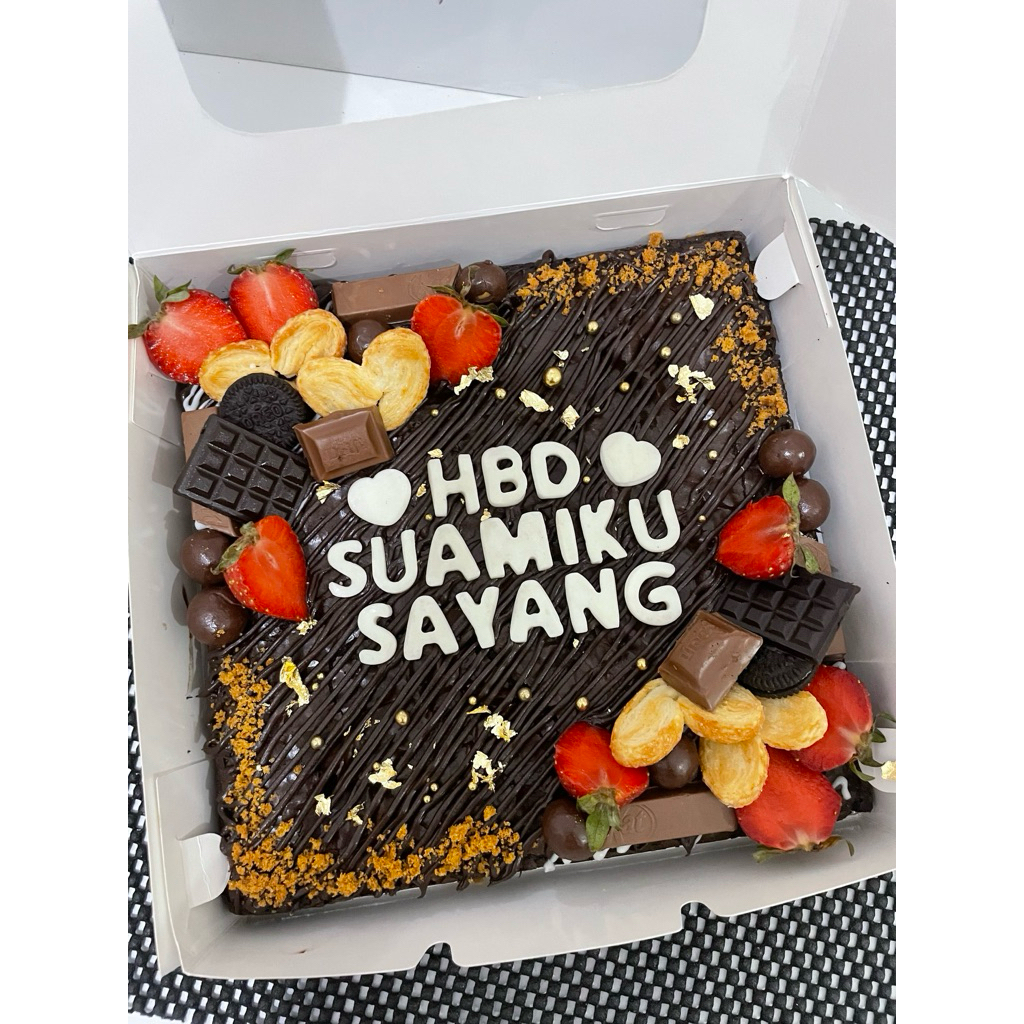 

Fudgy Brownies Custom Gift Ulang Tahun Large| Brownies Panggang Gift Large