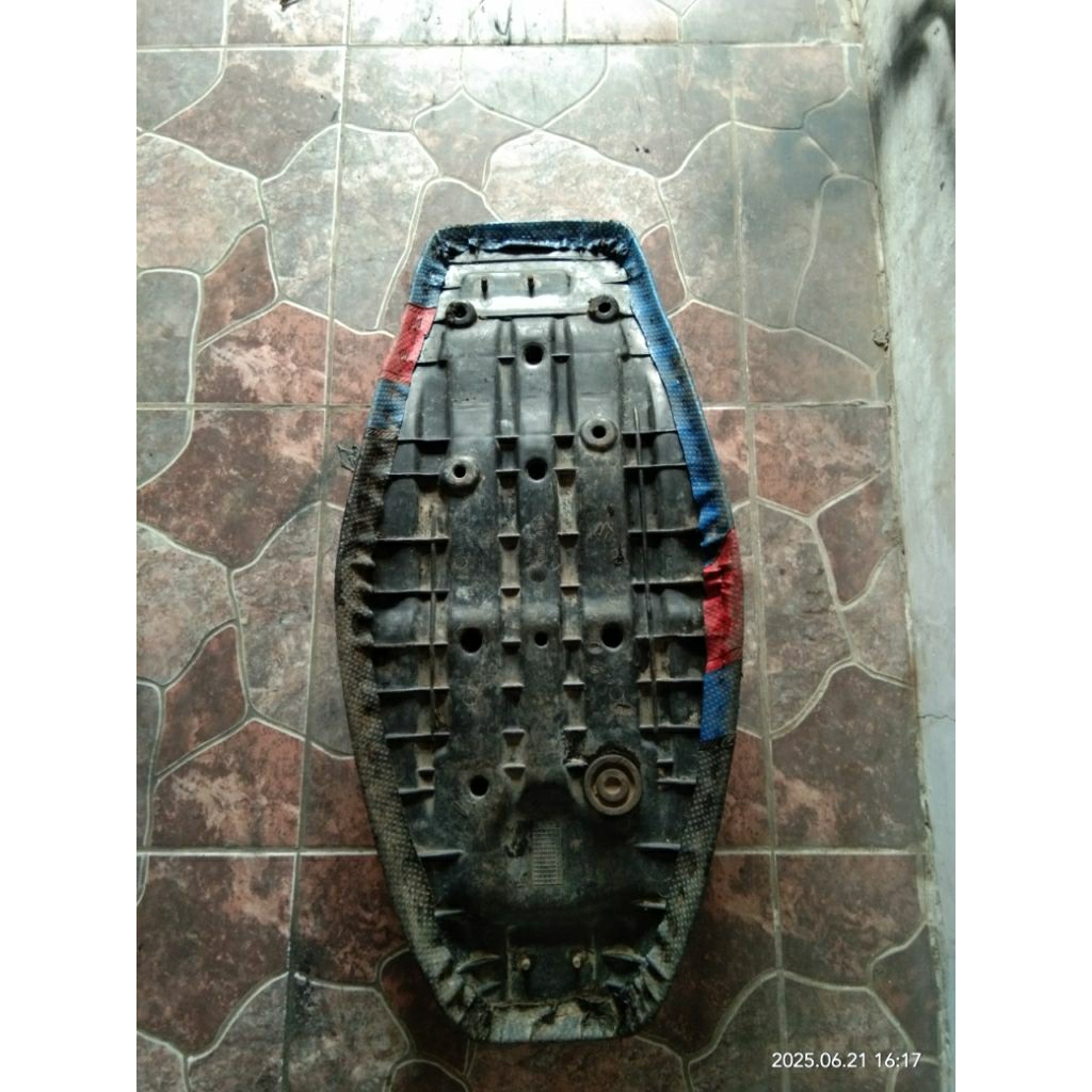 jok motor satria lumba