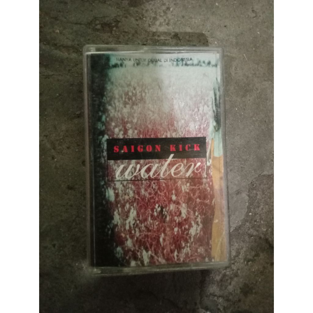 kaset tape saigon kick