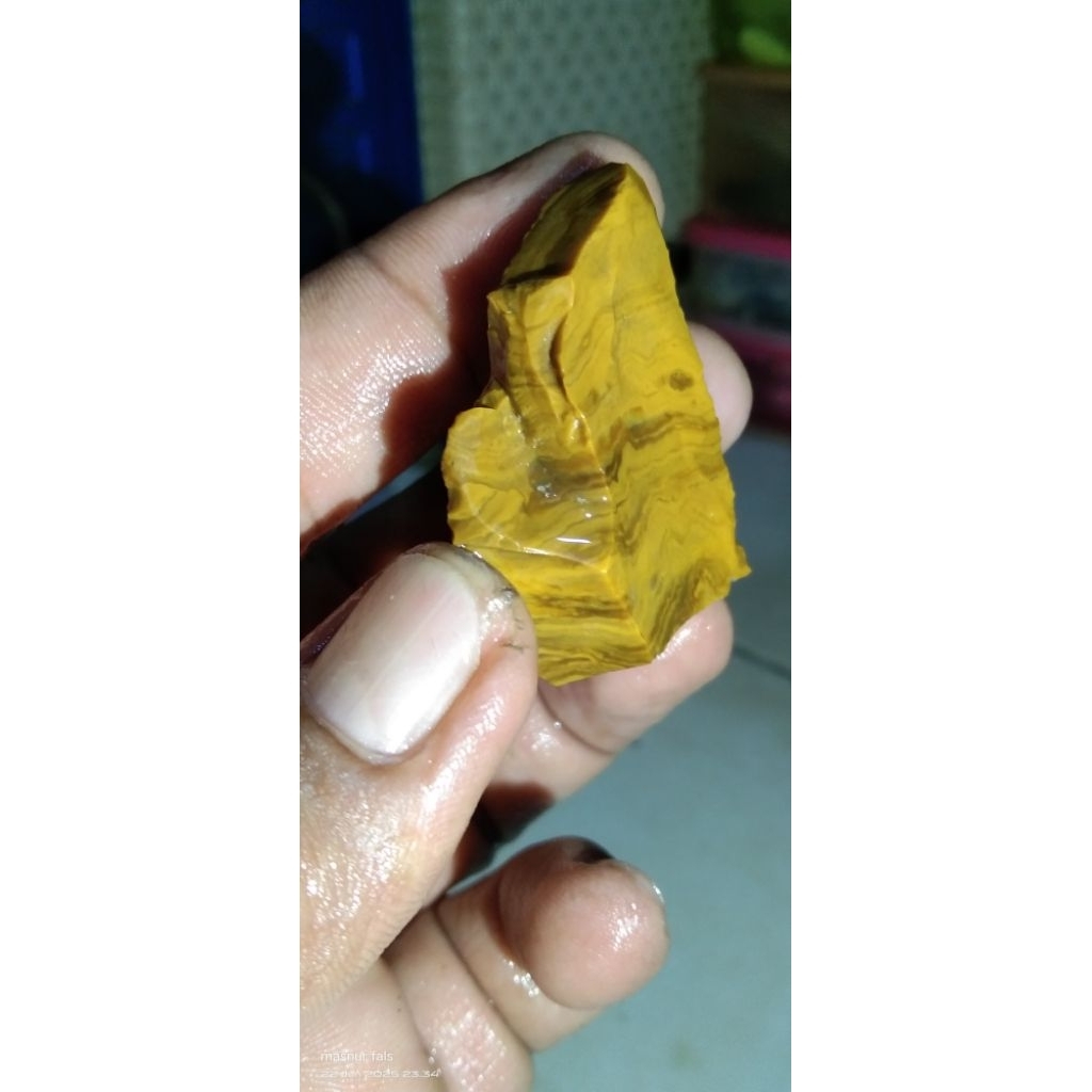 Batu fosil kayu jati super crystal langka dan unik