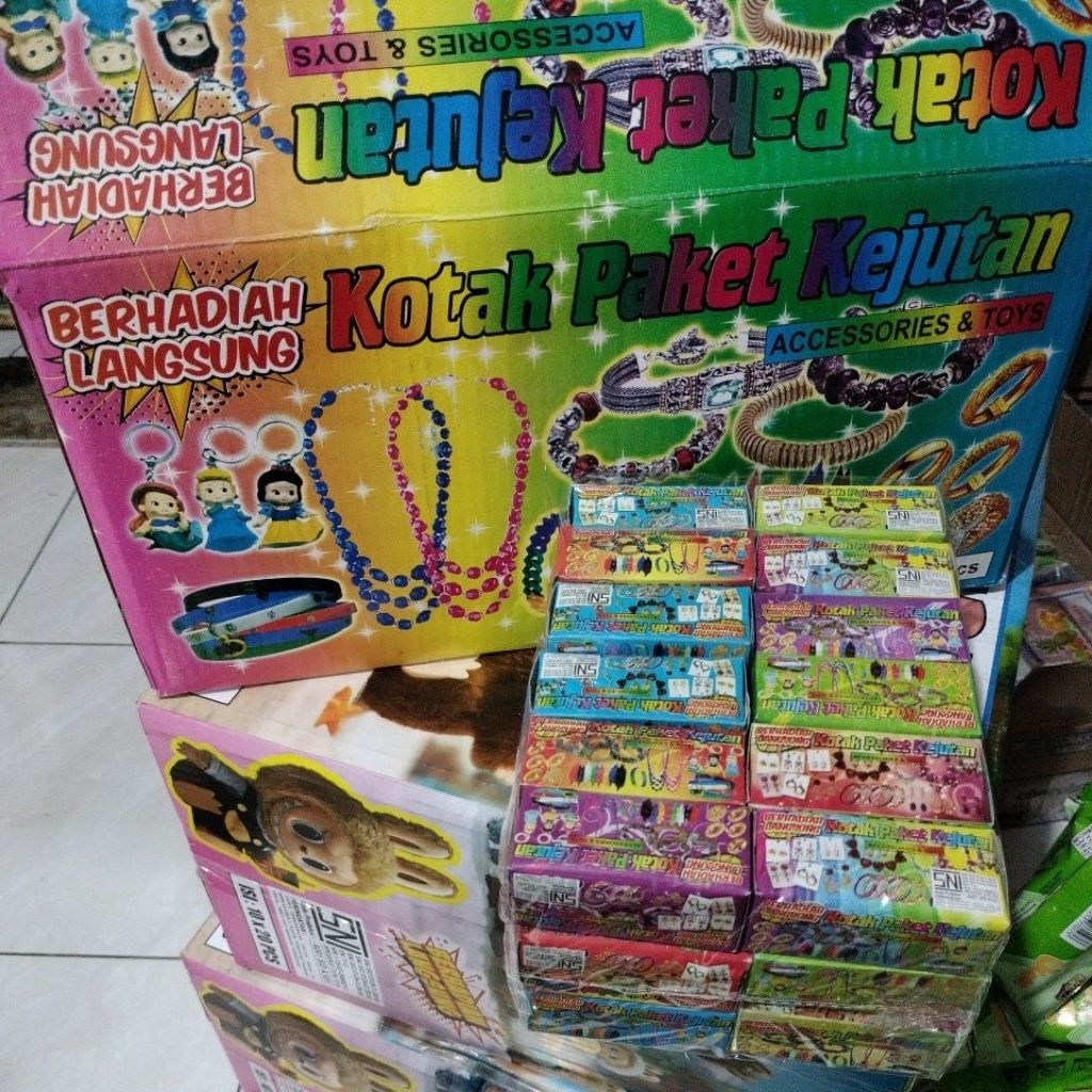 

Kotak Paket Kejutan Berhadiah Langsung Isi 36pcs