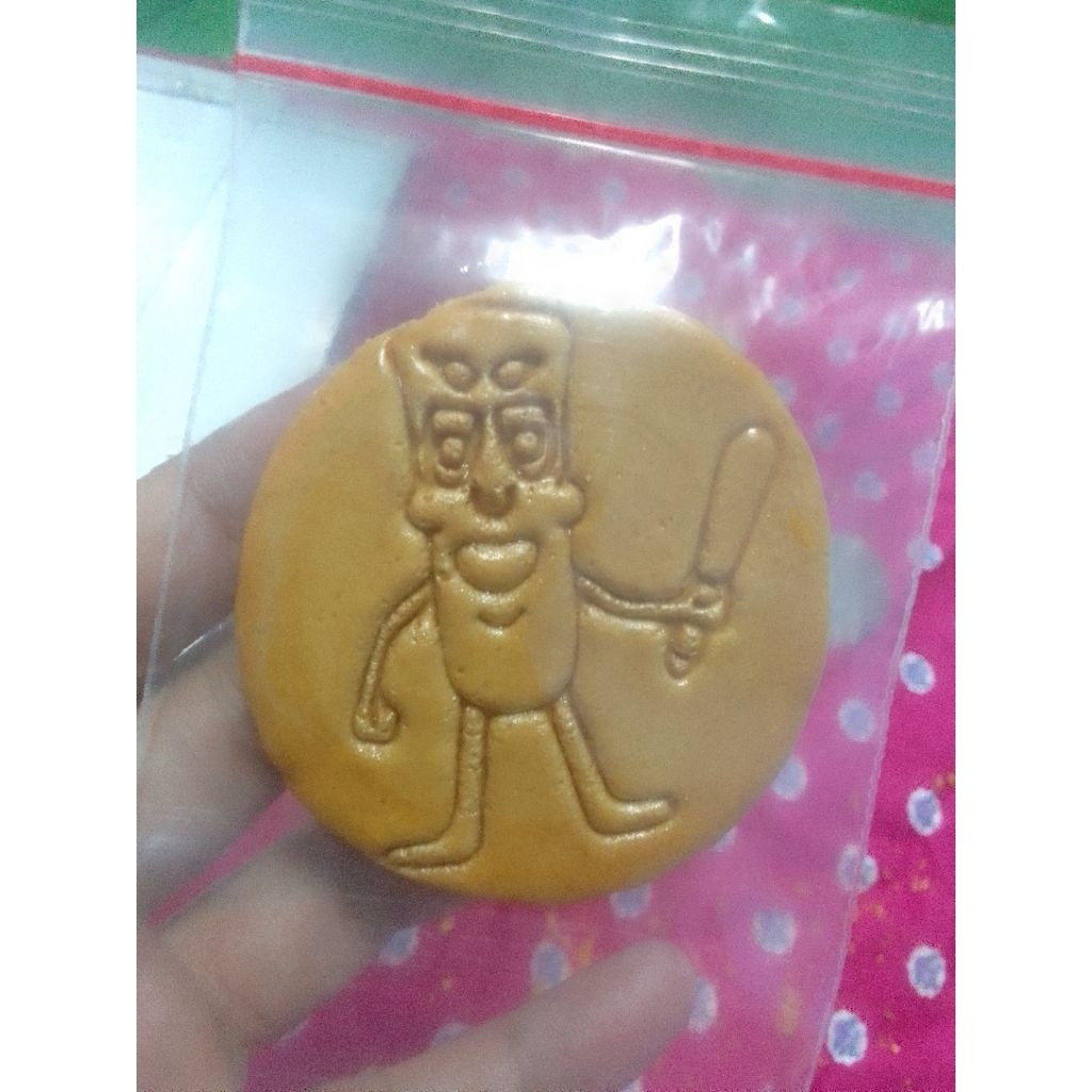 

Anomali dalgona candy karakter