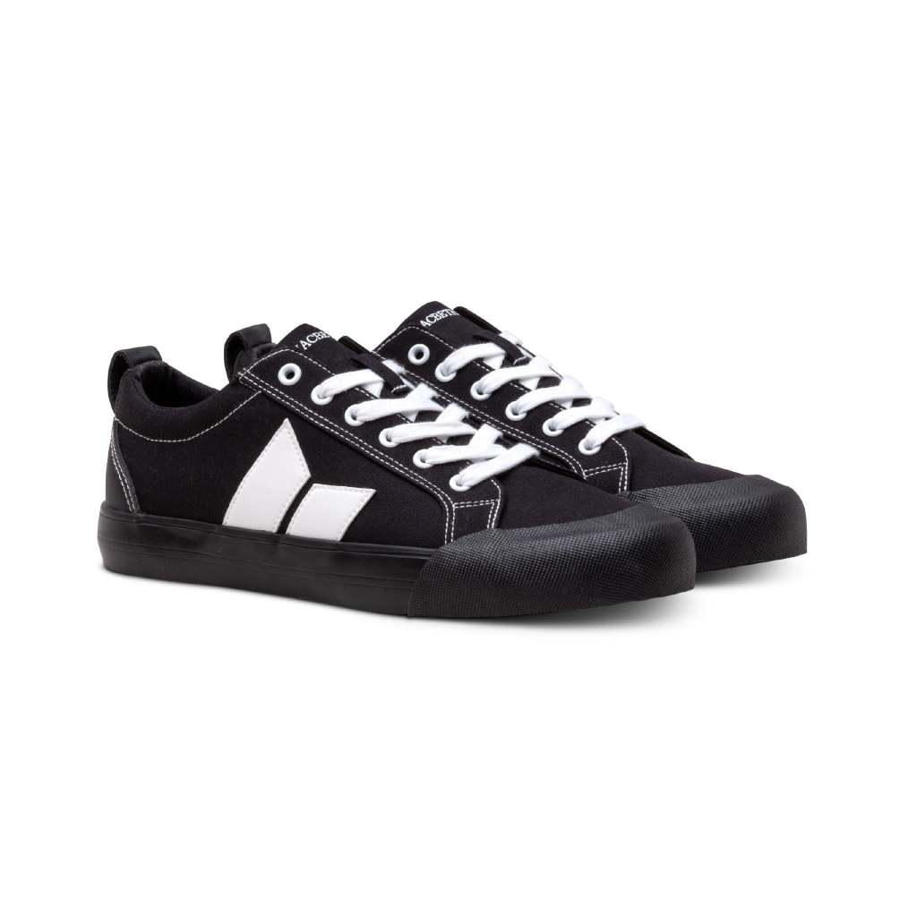 Macbeth Eliot Black/White – Sepatu Pria Casual Original Best Seller