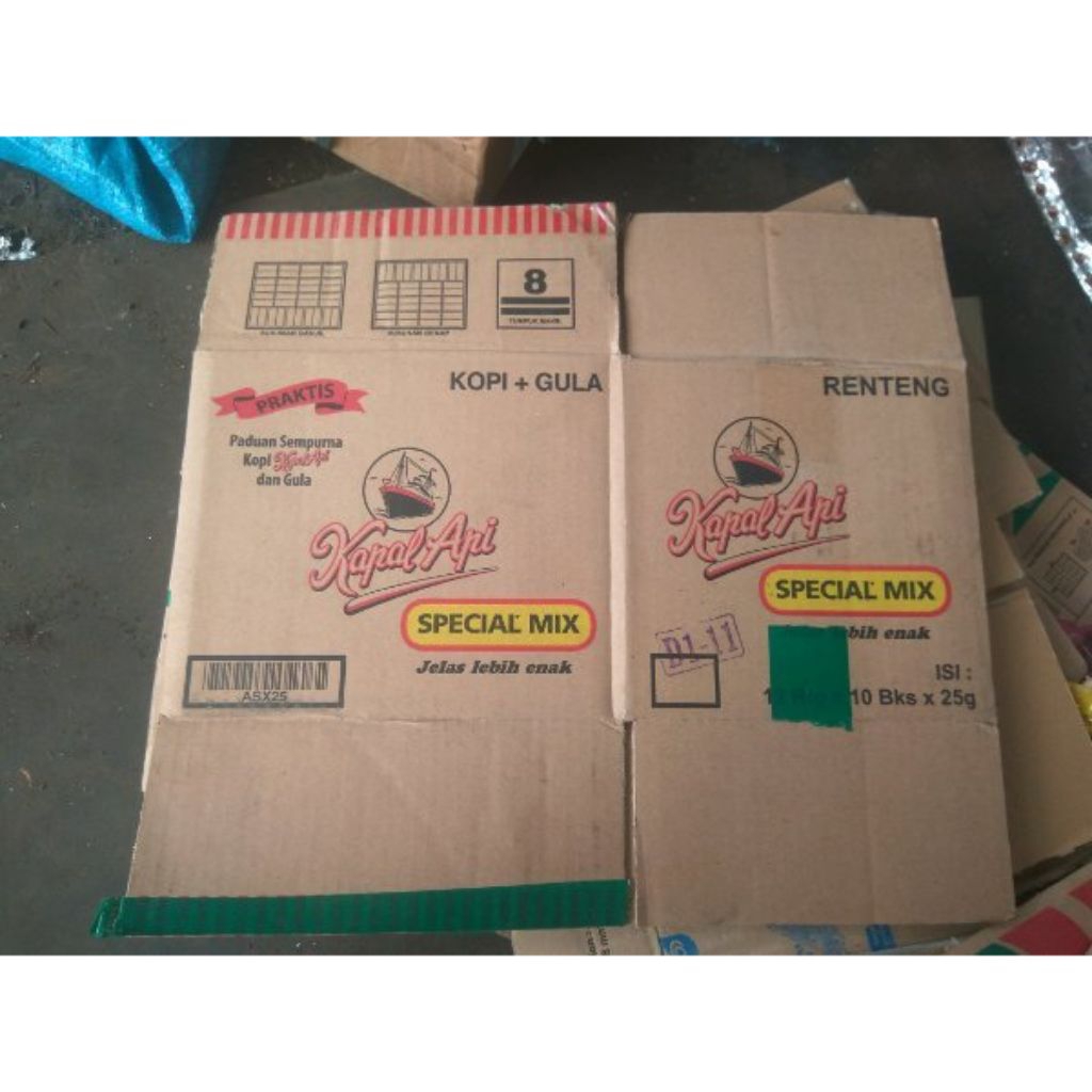 

Kardus kapal Api bekas