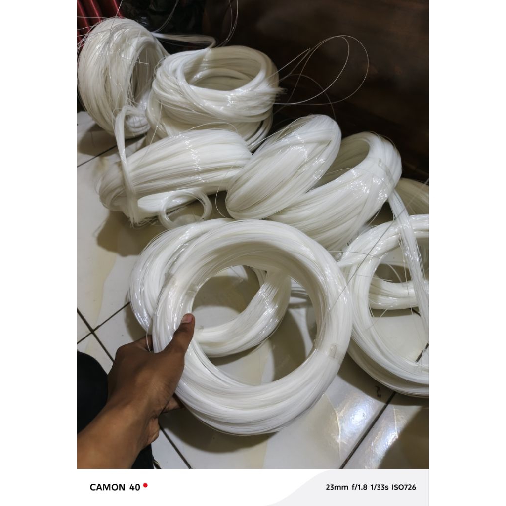 senar layang layang berat 1 kg ukuran 0,50 mm