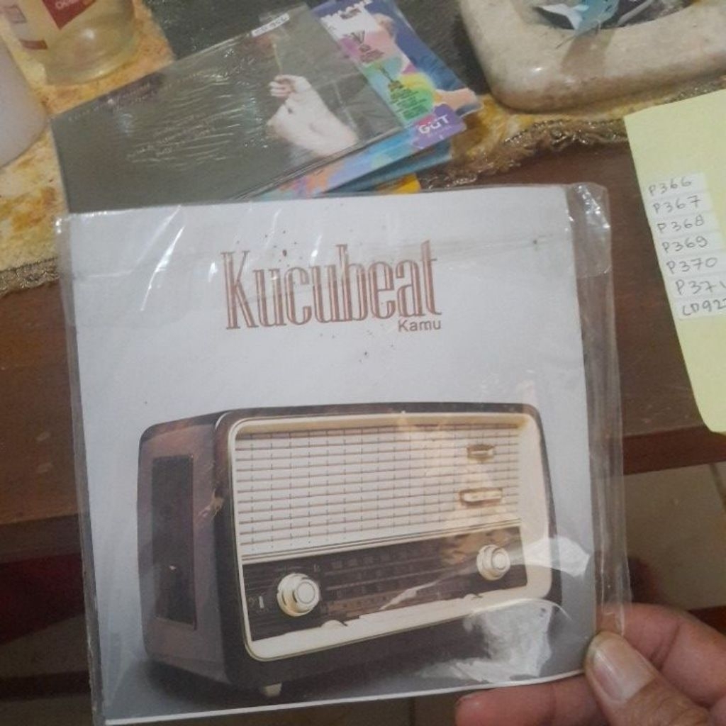 cd musik indie lokal band kucubeat (CD957)