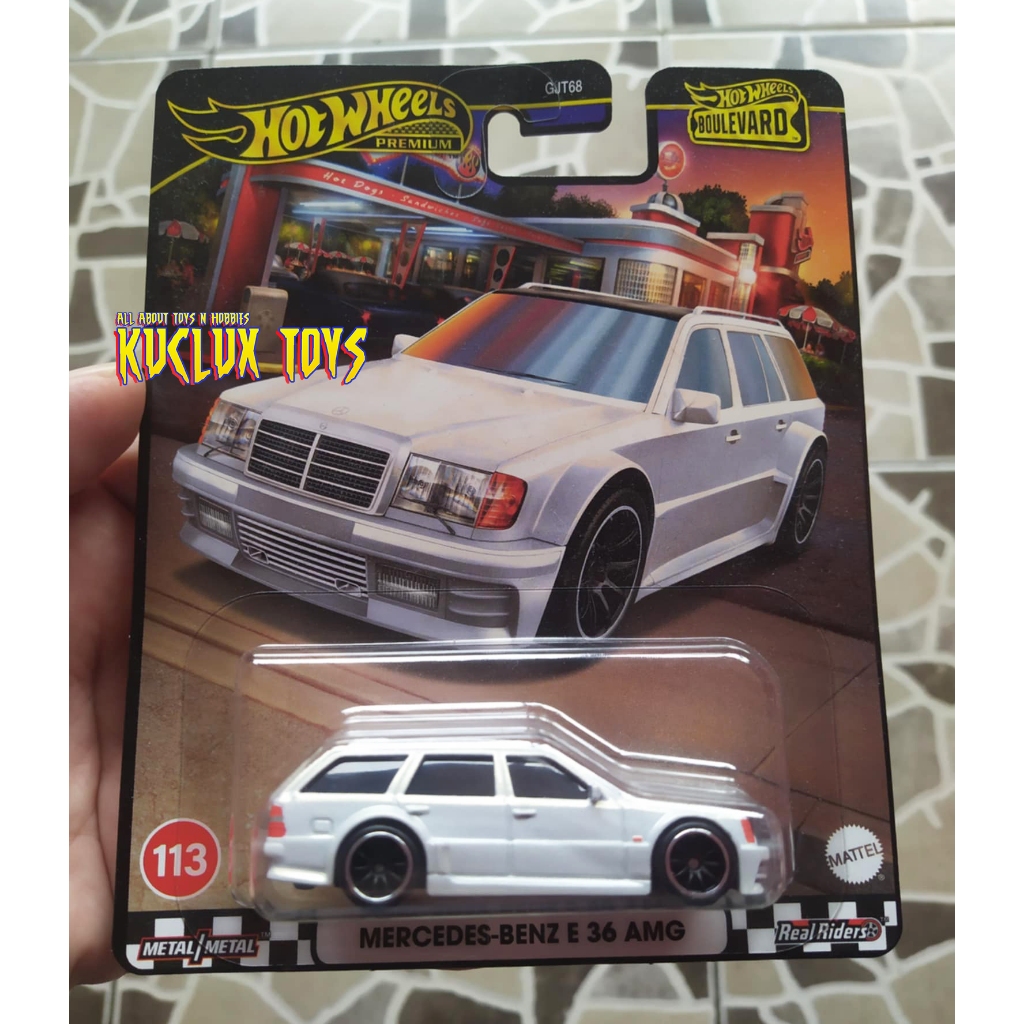 2024 Hot Wheels Boulevard Mercedes-Benz E 36 AMG