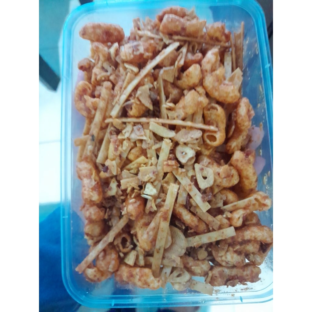 

Nyemil Kriuk " Sinar Kembang