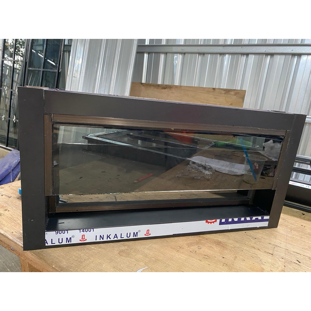 Boven jendela aluminium kaca zig zag BISA CUSTOM UKURAN