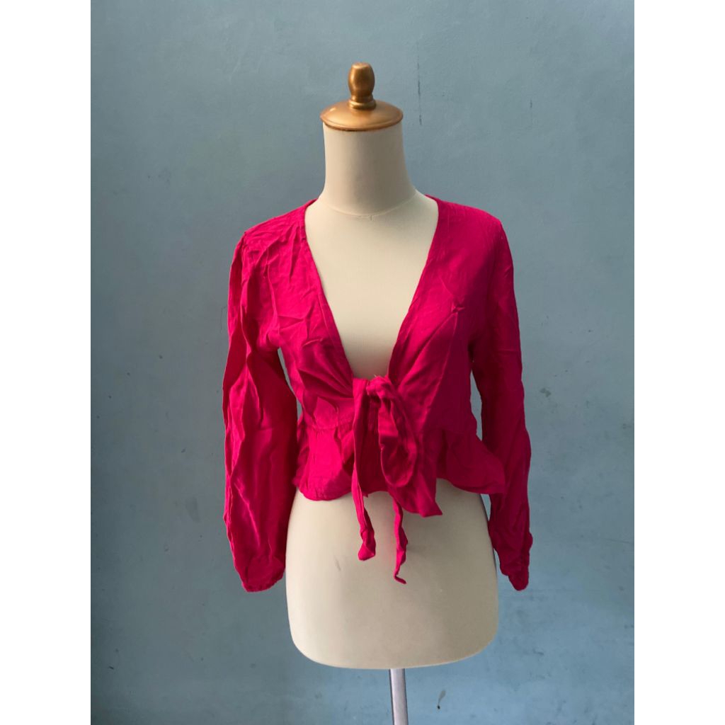 Outer crop pink fanta preloved