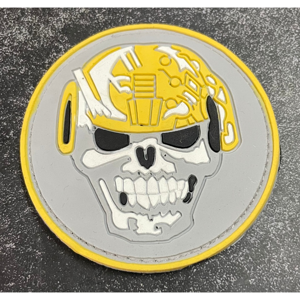 Patch 3D Helm Skullo Kuning - Perepetan Scullo Kuning - Velcro Helm Kuning