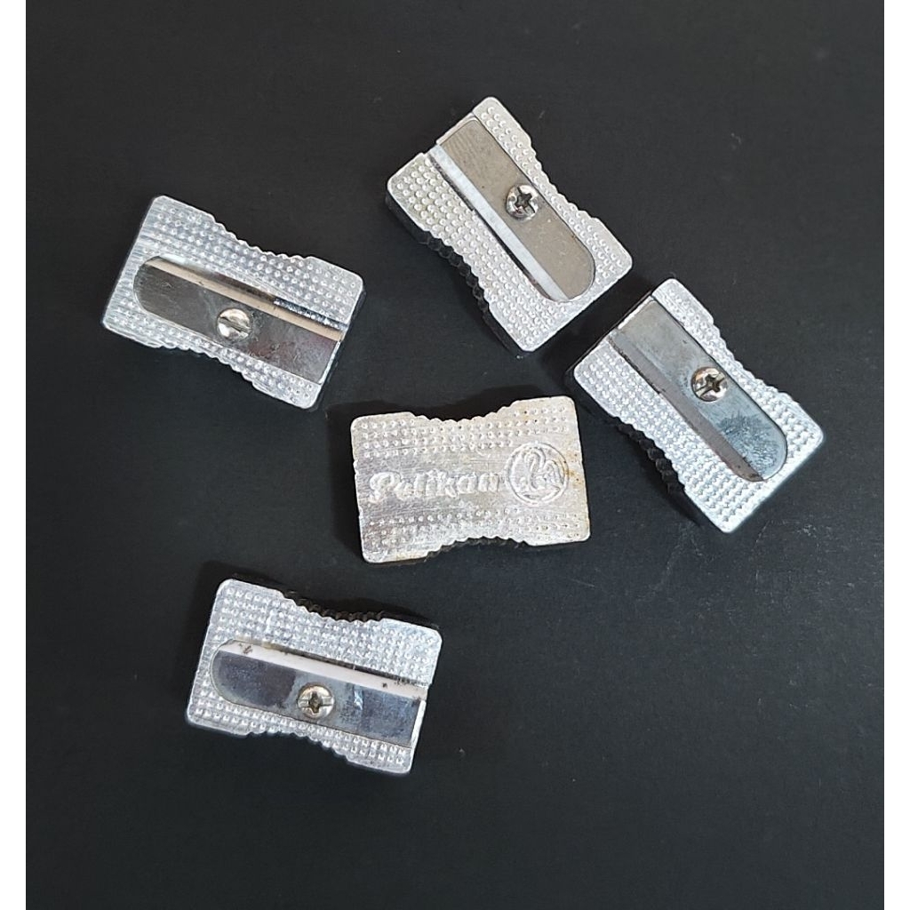

PELIKAN Metal Sharpener warna Silver