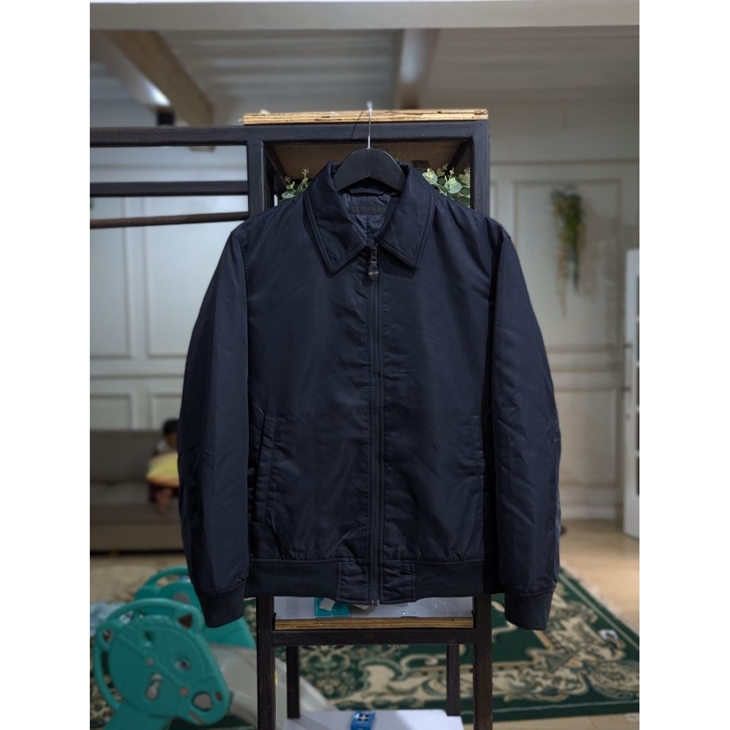 jaket Uniqlo Flight CWU