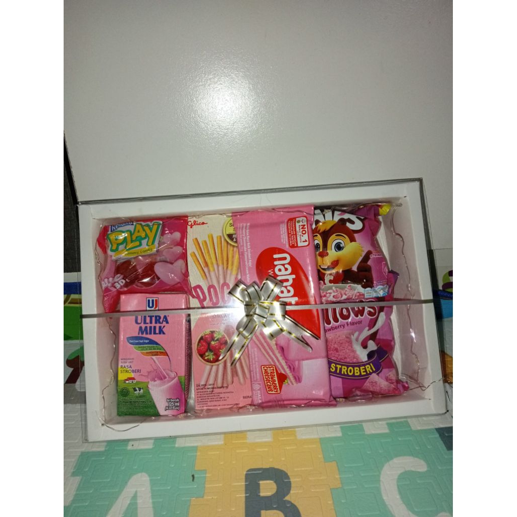

GIFT BOX SNACK ULANG TAHUN/SOUVENIR ULANG TAHUN Dengan Lampu LED