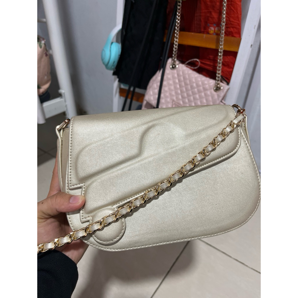 PRELOVED BAG HEYLOCAL ID