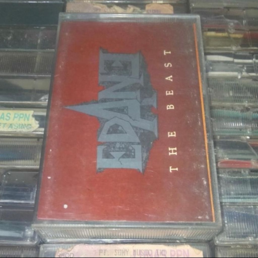 Kaset Pita Edane The Beast
