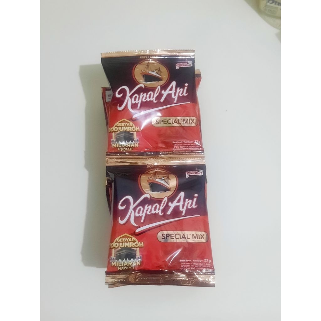 

Kopi Kapal Api Mix | 1 Renceng isi 10 Sachet/23gr