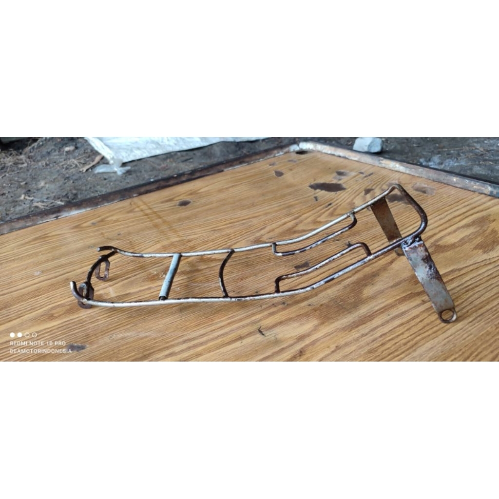 Rak tengah rak cepit Yamaha v80