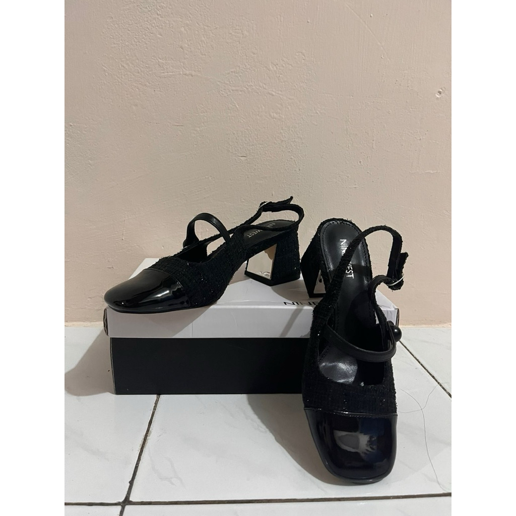 Sepatu Mary Jane Nine West