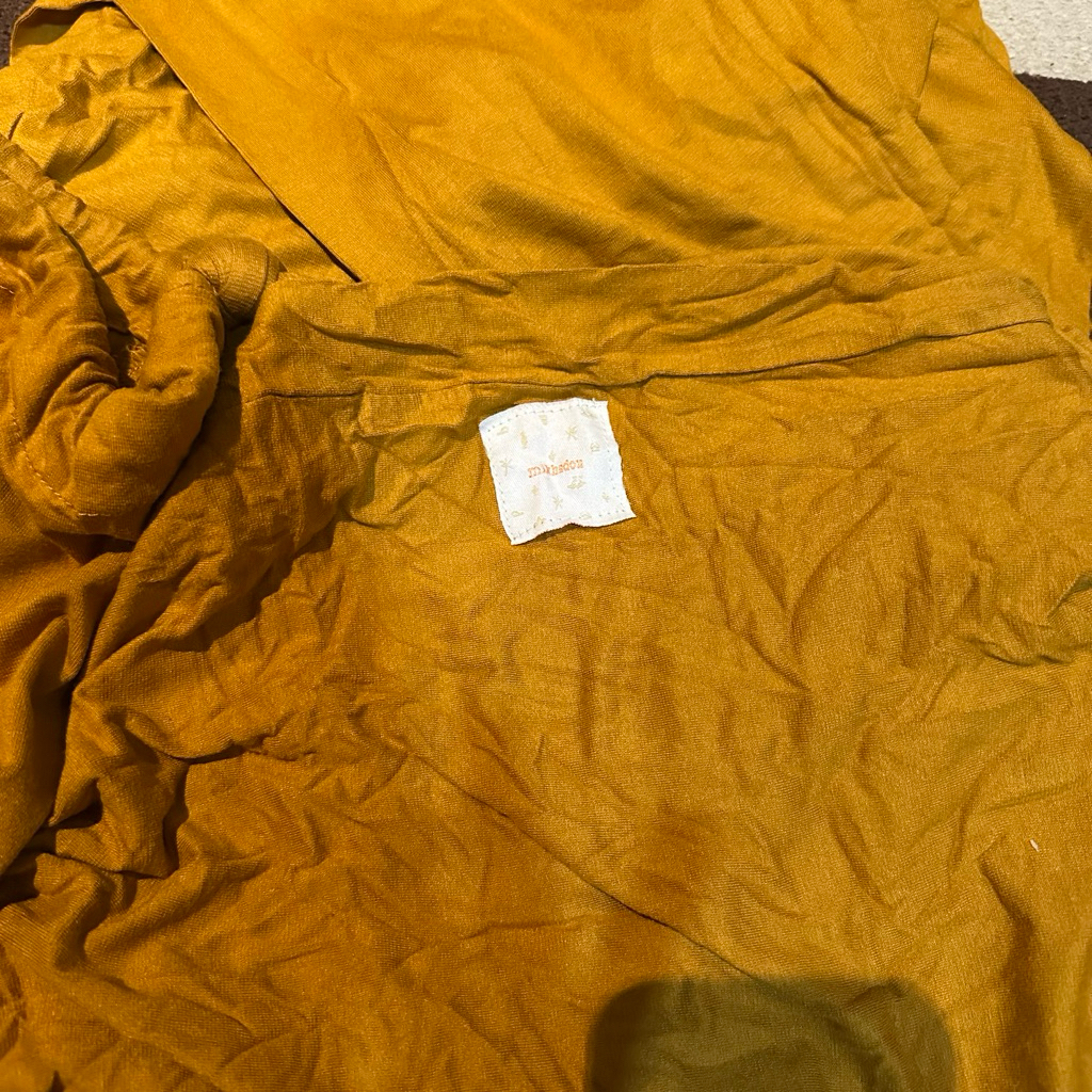 preloved Mikhadou stretchy wrap