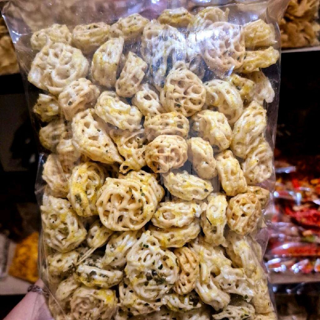 

SEBLAK KERUPUK RAFAEL 250GR SEBRING SNACK MAKANAN CEMILAN VIRAL JAJANAN