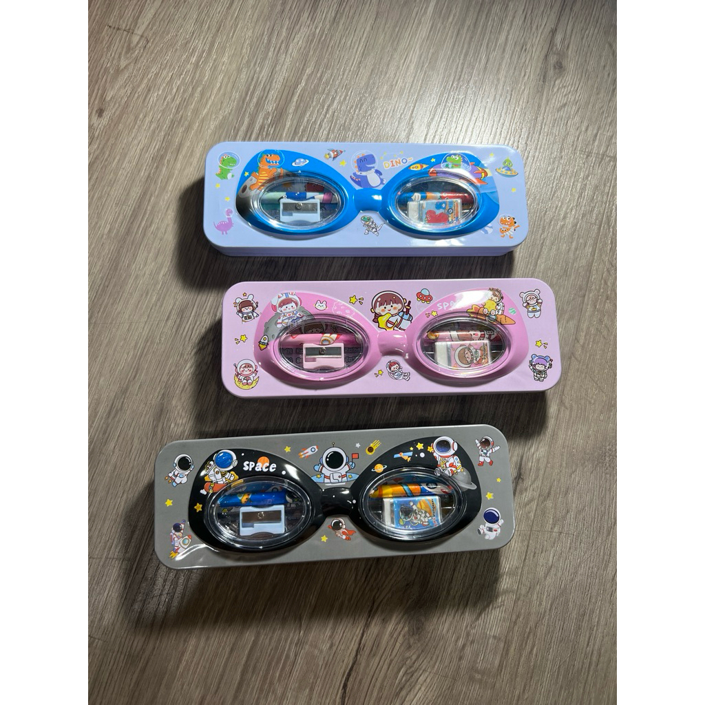 

kotak pensil kaleng set