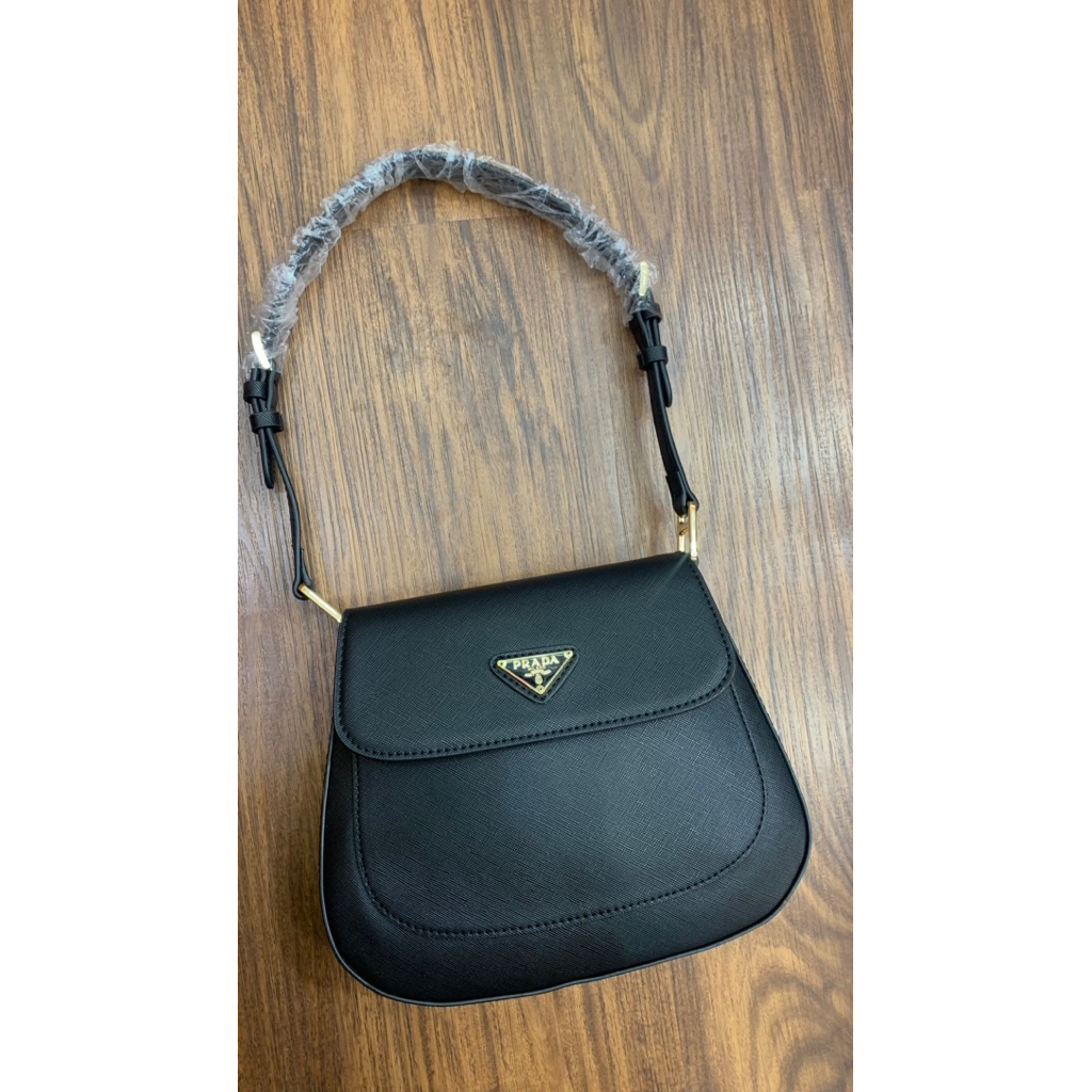 TAS HITAM / TAS CEWEK / TAS WANITA / TAS CANTIK / TAS VIRAL / TAS SIMPLE / TAS KECIL / TAS SEDANG