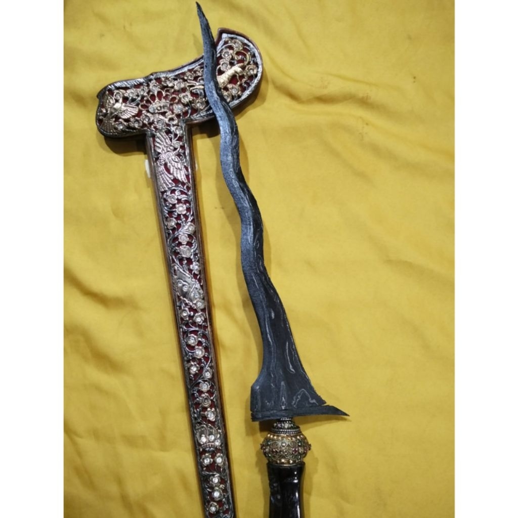 Keris Sepuh Jaran Guyang Luk 7 Asli Tosan Aji Tangguh Madura Langka