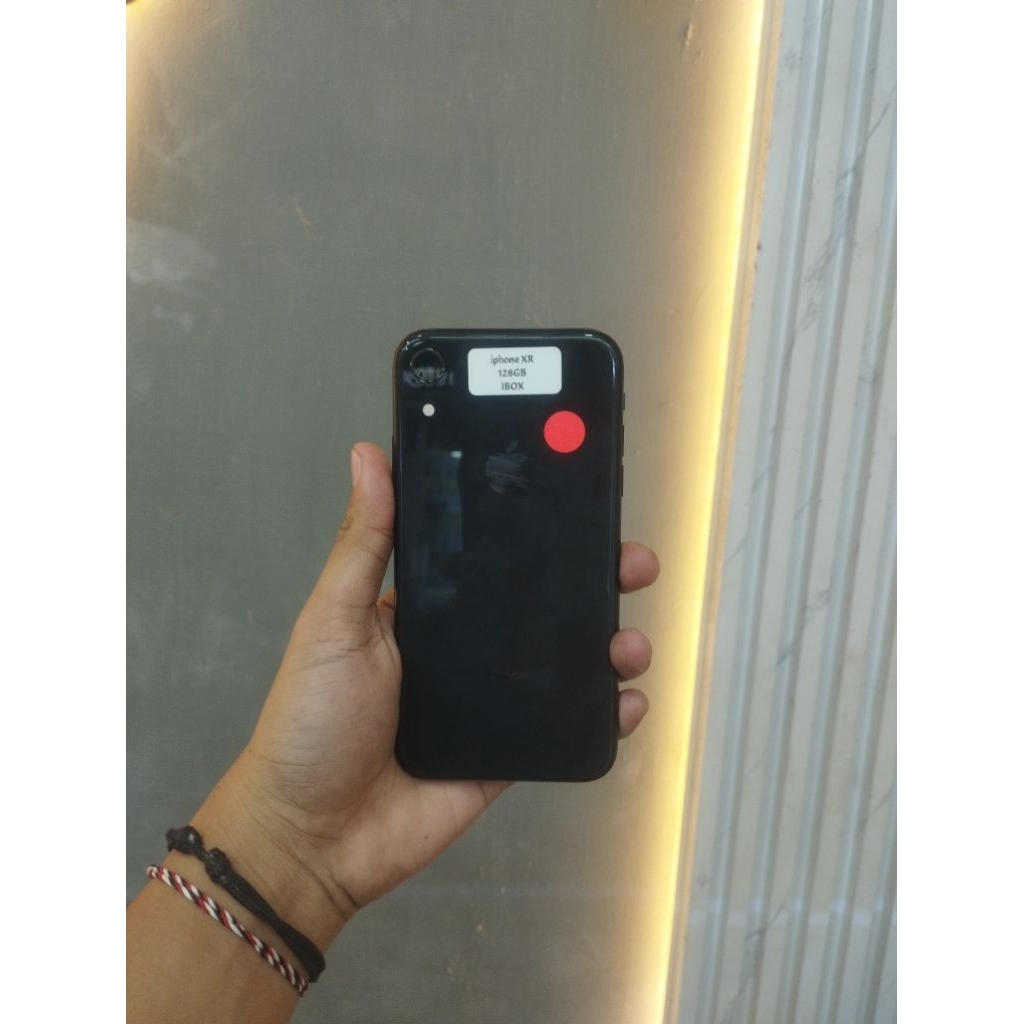 XR 128GB IBOX warna hitam Second