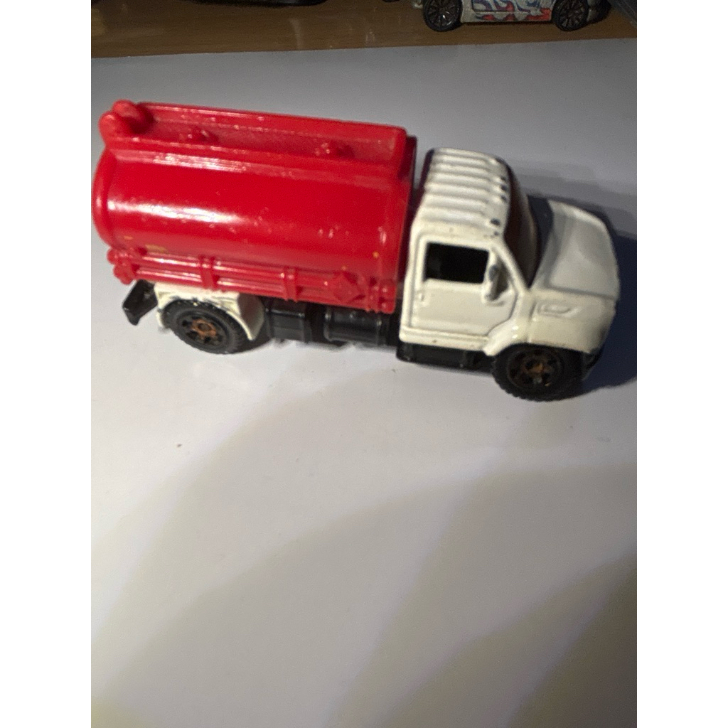 MATCHBOX MATTEL CAR | Utility Truck 2006 |