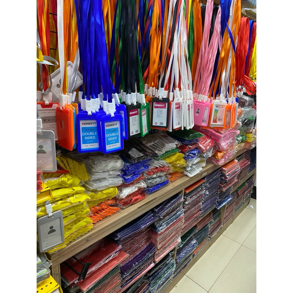 

ID CARD GANTUNGAN KARTU NAMA PLASTIK/NAME TAG LANYARD