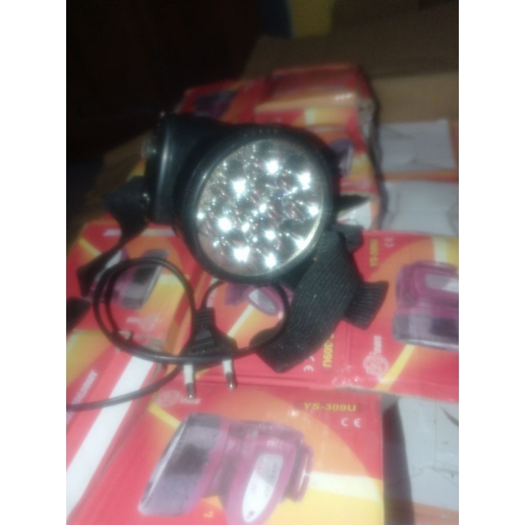 senter kepala 12 mata led gambling