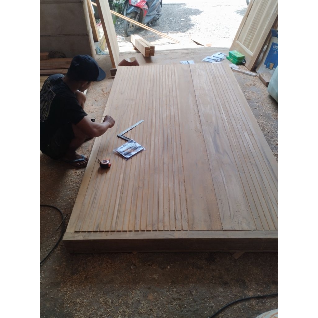 pintu kupu tarung dan kusen